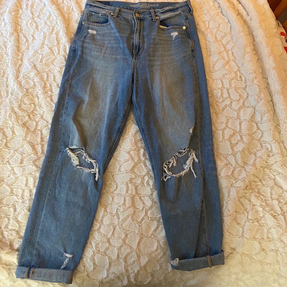 American Eagle Mom Jeans